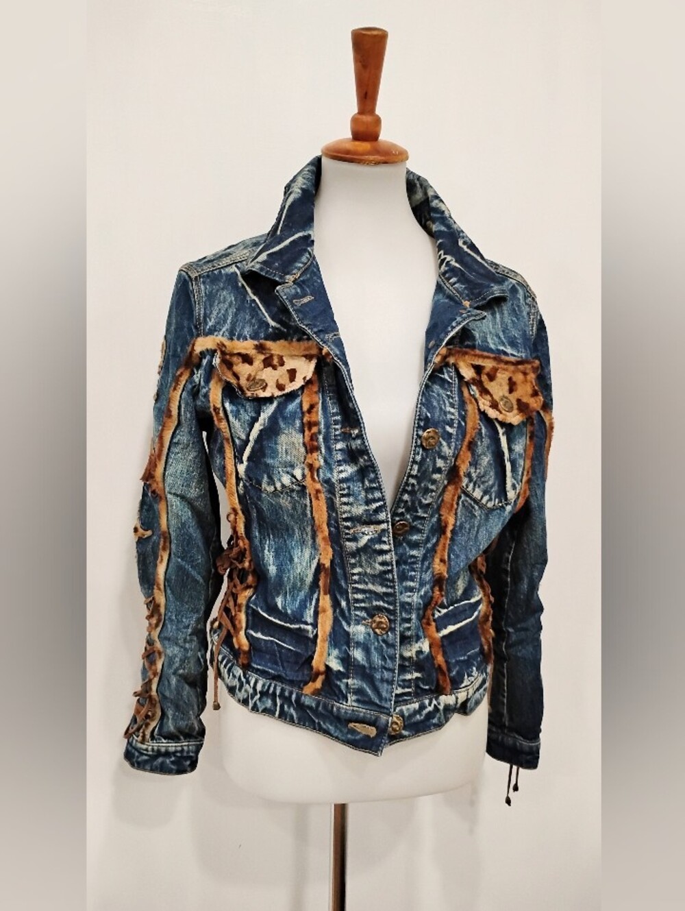STUNNING FOX TRIMMED JACKET NWOT - Picture 8 of 15
